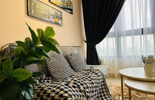 Taman Pertama Apartment | MVB49#8pax Family Suite 3 Rooms Velocity Mall IKEA