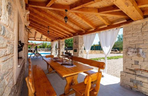 Stankovci Villa | MY DALMATIA - Authentic villa Malou with private swimming pool