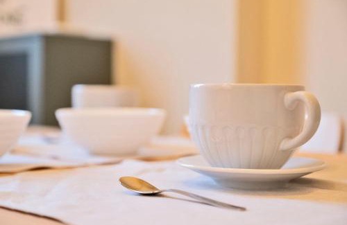 Siena Apartment | My Honeyed Corner