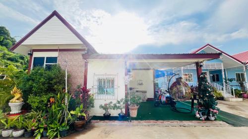 Maha Chana Chai Resort | My mom garden มายมัม การ์เด้น