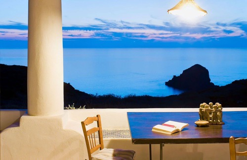 Pollara House | My rental Homes - Casa Mirabella with sea view, garden and large terraces-solarium