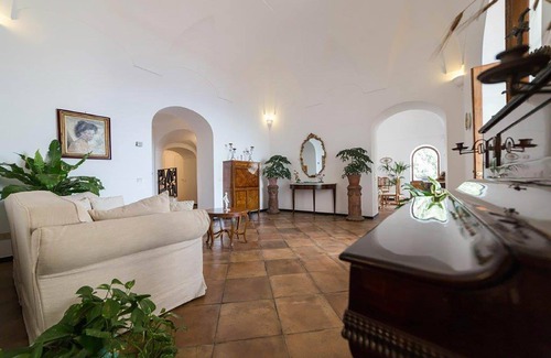 Praiano Villa | My Rental Homes - Villa Desideria private heated pool, sea view, air conditioning