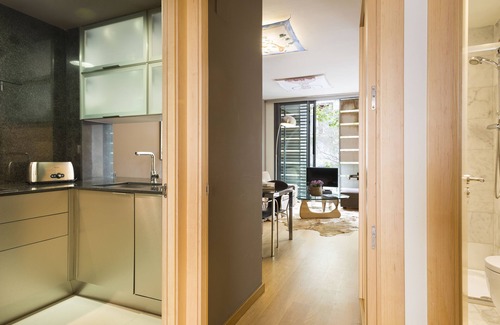 el Fort Pienc Apartment | My Space Barcelona 6 Apart. with pool near the Cathedral up to 48 pax.