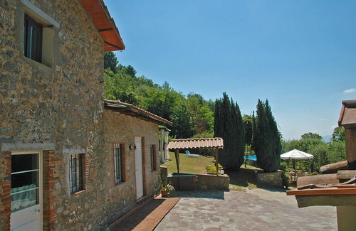 Pescaglia House | My Sweet Paradise on Lucca hilsl with stunning view
