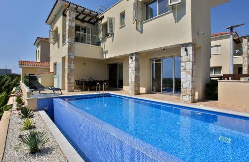 Kissonerga Villa | MyCyprusStay - Jo's Sunny SeaView Villa