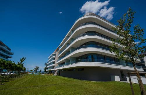 Siofok Aranypart Apartment | MyFlat Wave Estrellita Apartment