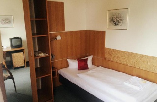 Obertshausen Hotel | MyRooms Obertsha