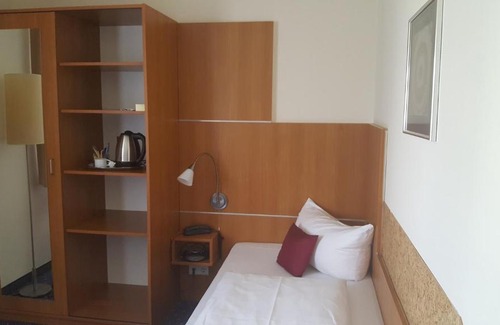 Obertshausen Hotel | MyRooms Obertsha