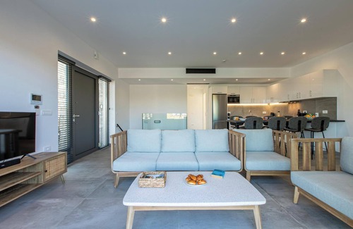 Tavronitis Villa | Myrtle Villa - Three Bedroom Villa, Sleeps 6