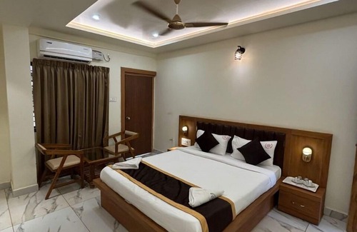 Hubli Hotel | Mythri Residency