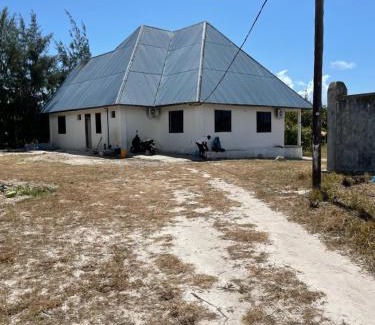Manyoni House | Mzimu guest house with ocean views