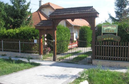 Lukacshaza Apartment | Négy Évszak Vendégház