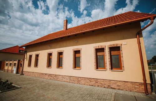 Morahalom Apartment | Németh Apartmanházak