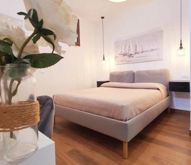 Orosei House | N'Est - Camere di design in centro storico a Orosei