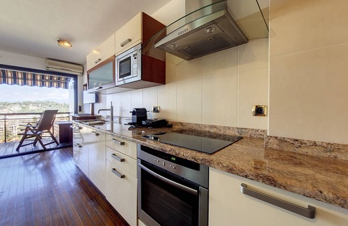 Lazaret Apartment | N&J - HUBLOT VUE MER- Pool - Parking