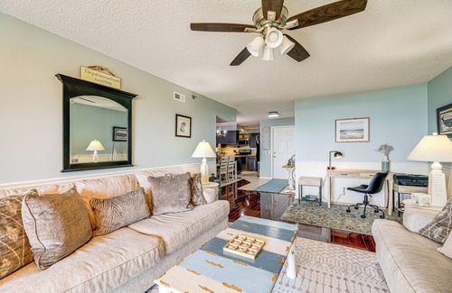 Sneads Ferry Condo | N Topsail Beach Oceanfront Condo w/Pool!
