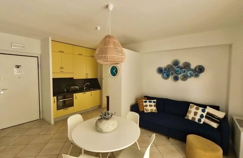 Numana Apartment | N276 - Numana, Spiaggiola beach front apartment