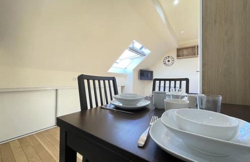 Jouy-en-Josas Apartment | N5 Appart Jouy proche HEC RER C