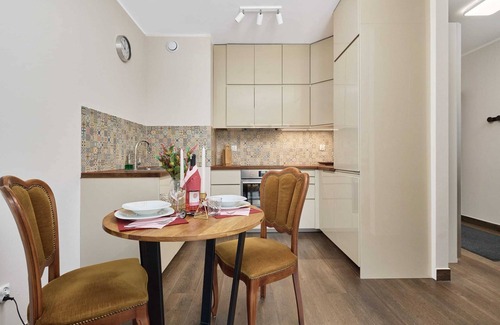 Srodmiescie Apartment | Na Szańcach 8E | Spacious Apartment | Balcony