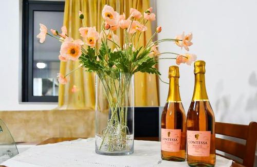 Agrinio Apartment | Nafpaktos Cozy Nest, Homely Vibes near the Beach