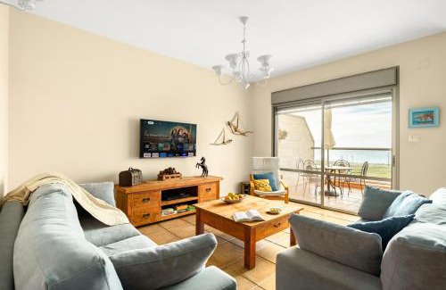 Nahariya Apartment | Nahariya Beachside Comfort Stay by Sea N Rent