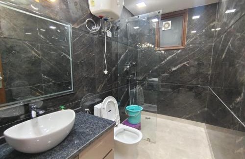 Malviya Nagar Apartment | Namastey Homes 3 BHK Service Apartment , Near Max Saket, Delhi