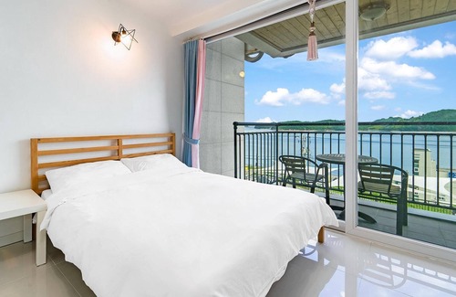 Namhae House | Namhae Spring, Summer, Fall, Winter Pet-