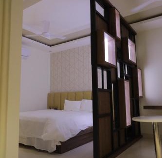 Udumalaipettai Hotel | Nandha Grande