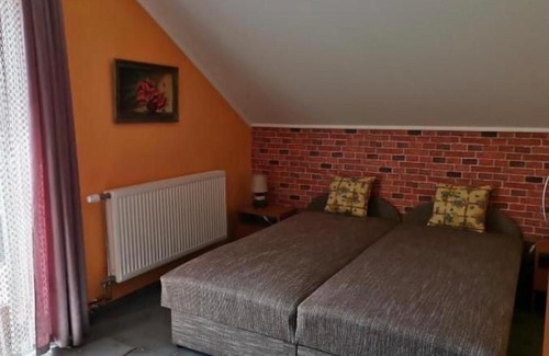 Ujkigyos House | Napsugár Vendégház