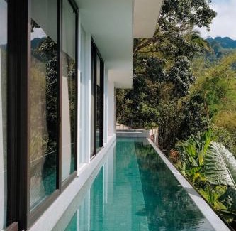 Laurel Bed & Breakfast | Narra Hill Tagaytay