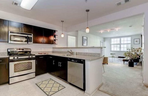 Lyon Park Apartment | National at Clarendon