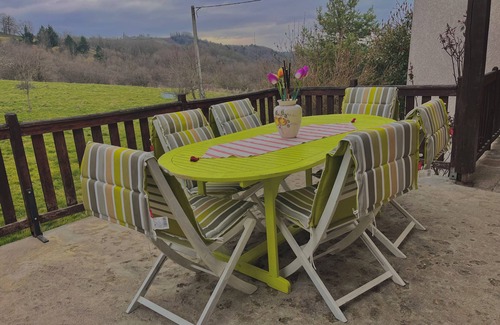 Sauviat House | Nature and serenity gîte sleeps 9