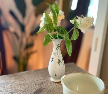 Tisvildeleje Bed & Breakfast | Nature-close guest room with garden - Private bath included