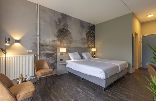 Municipality of Hellendoorn Hotel | Nature-Friendly Room Perfect for Outdoor Enthusiasts Near Speelbos Nijverdal