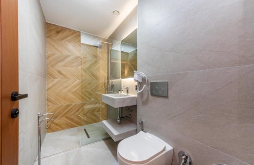 Shkoder County Hotel | Nature House