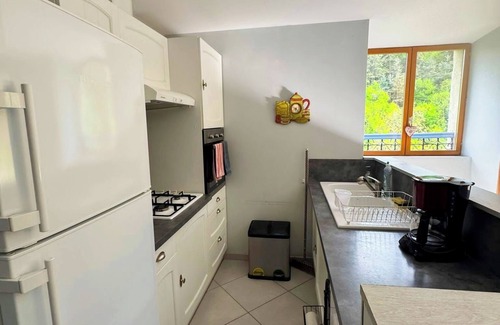 Saint-Prix House | Nature house in the Monts d'Ardèche with sauna, cabin and river