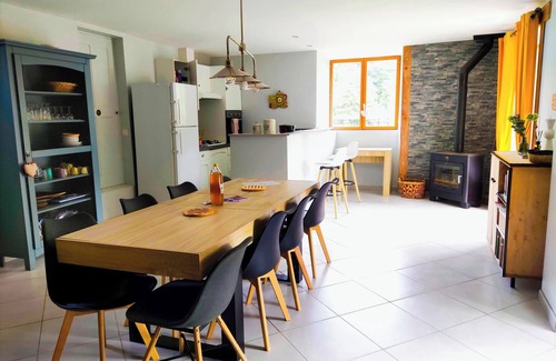 Saint-Prix House | Nature house in the Monts d'Ardèche with sauna, cabin and river