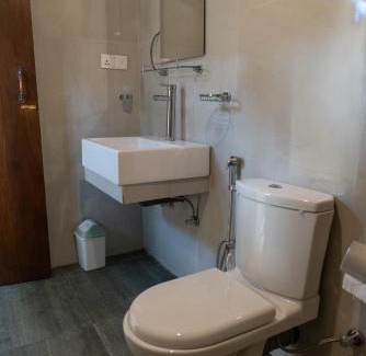 Koslanda Hotel | Nature Hub Econ Lodging