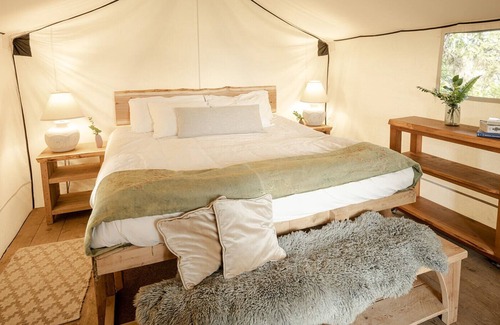 Alberni-Clayoquot Cabin | Nature retreat centre on Vargas Island