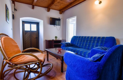 Kovaci House | Nature View House w Terrace Near Beach in Budva