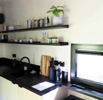 Brand Ski Chalet | Naturkabine für Entdecker & Remote Work