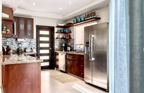 Montego Bay House | Nautical Homes 2, Ocean Front/View, Free Wifi, A/C, Hot Tub, BBQ Grill. Balcony