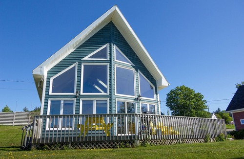 Weymouth Cottage | Nautical ocean front cottage on the shores of the highest tides in the world.
