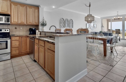 Navarre Beach Condo | Navarre Beach Regency 111 For Good Times & Tan Lines!