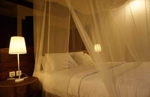 Wangi-Wangi Bed & Breakfast | Naya Matahora Island Resort