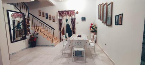 Kota Tinggi Apartment | NazAnie Homestay