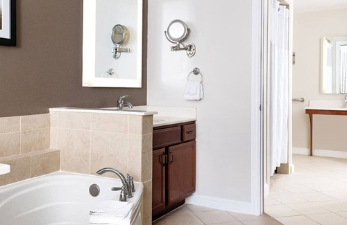 Downtown San Antonio Resort | NCAA Final Four: 1 Bedroom Deluxe at Club Wyndham La Cascada