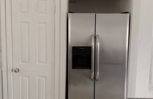 Rock Sound Apartment | nCharming unit 1 - 2 bedroom apartment with AC