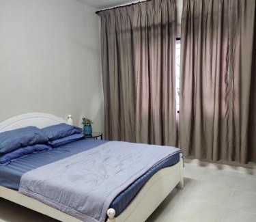 Kampung Ladang Tok Pelam Apartment | Ndw appartment. Clean house + NEW furniture