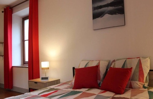 Tullins House | Near Grenoble: Large house with garden